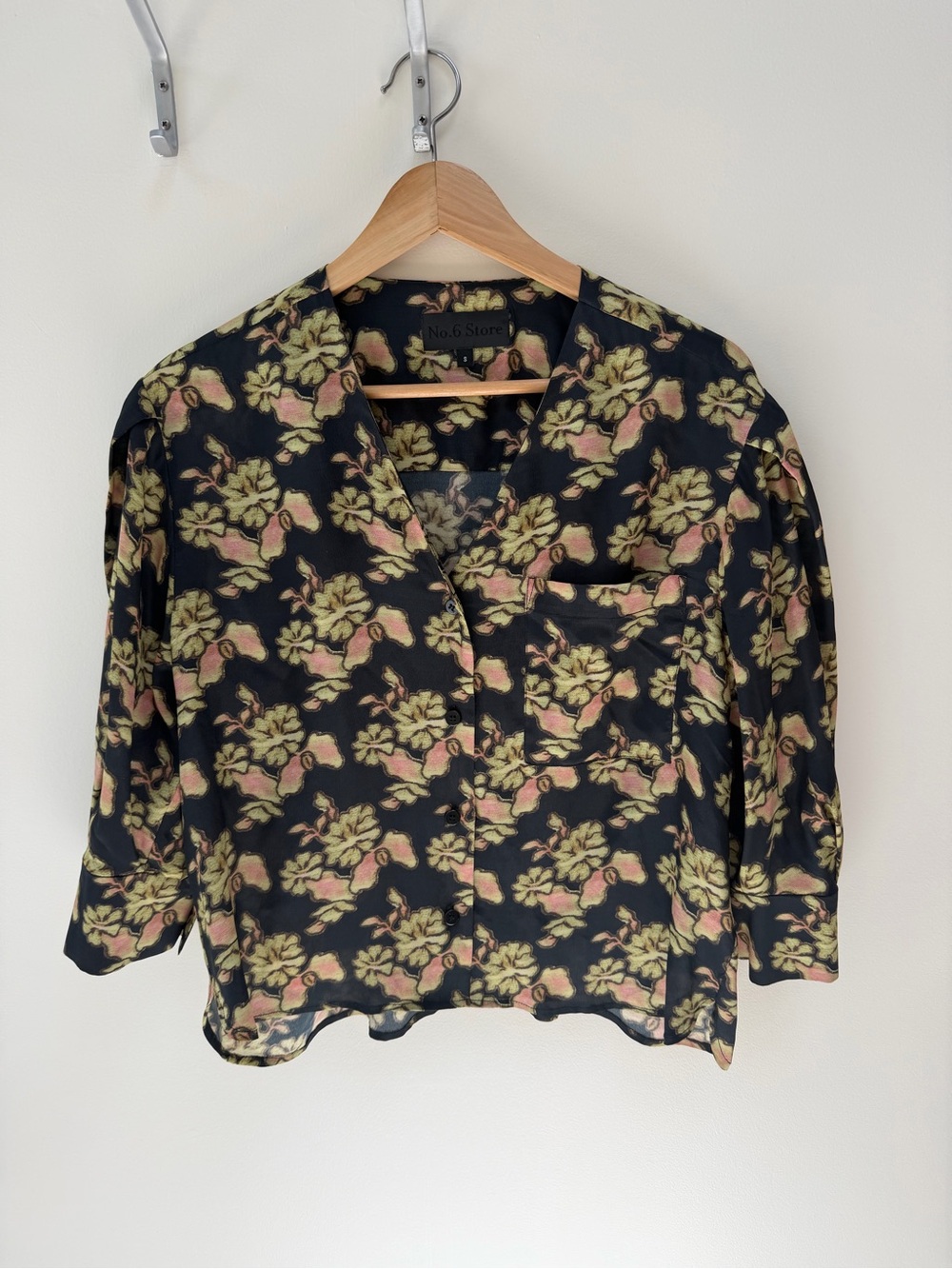 No. 6 Store Floral Print V-neck Blouse